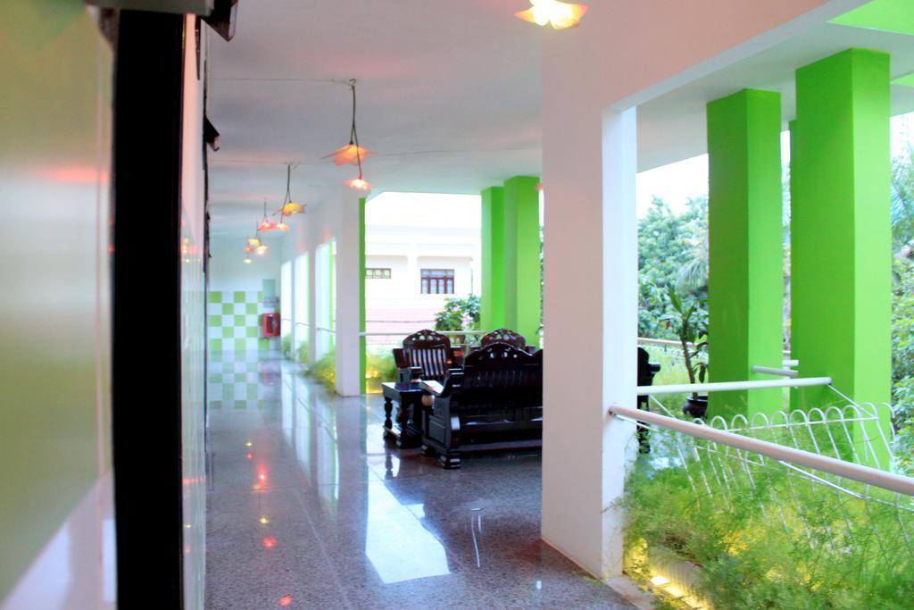 Ngoi Nha Xanh Hotel Da Nang Exterior photo