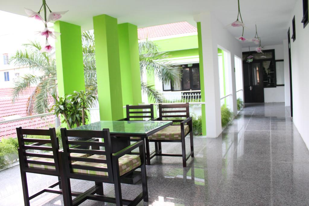 Ngoi Nha Xanh Hotel Da Nang Exterior photo